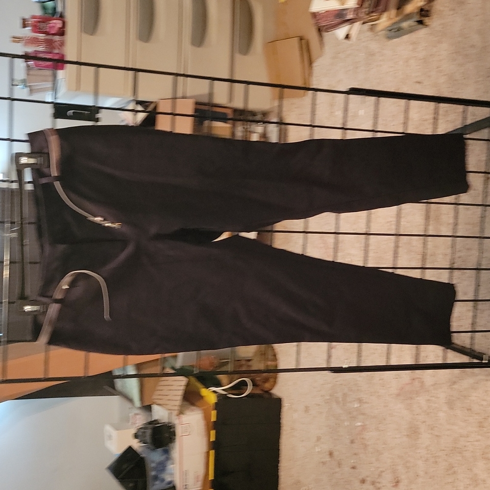 Simply styled dress pants